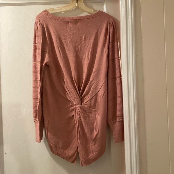 NWT Blue Dahlia Sweater Size Large - Picture 2 of 2